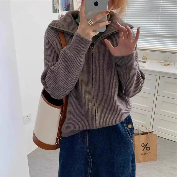 Chic Women's Knitted Cardigan with Zipper in Solid Color